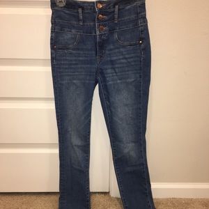 High waisted jeans